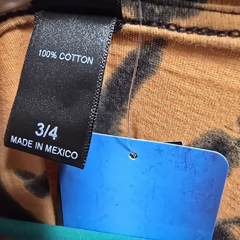 Disney Pixar Coco Brown Tie-Dye Miguel Skeleton Graphic Tee Plus Size 3/4 New - Picture 11 of 16